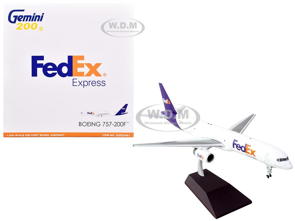 Boeing 757-200F Commercial Aircraft "FedEx (Federal Express)" (N921FD) White with Purple Tail "Gemini 200" Series 1/200 Diecast Model Airplane by Gem