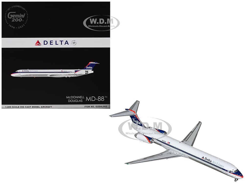 McDonnell Douglas MD-88 Commercial Aircraft "Delta Air Lines" (N925DL) White with Blue Stripes and Tail "Gemini 200" Series 1/200 Diecast Model Airpl