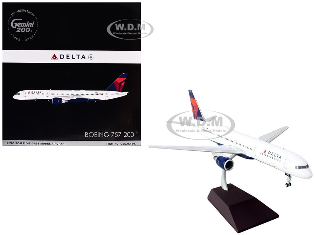 Boeing 757-200 Commercial Aircraft "Delta Air Lines" (N683DA) White with Red and Blue Tail "Gemini 200" Series 1/200 Diecast Model Airplane by Gemini
