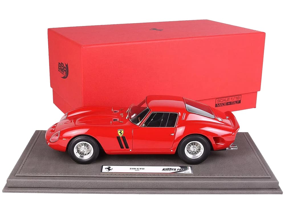 1962 Ferrari 250 GTO Rosso/Red with DISPLAY CASE Limited Edition to 300 pieces Worldwide 1/18 Model Car by BBR
