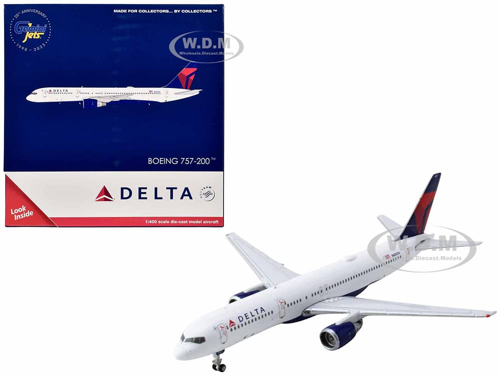 Boeing 757-200 Commercial Aircraft "Delta Air Lines" (N683DA) White with Red and Blue Tail 1/400 Diecast Model Airplane by GeminiJets