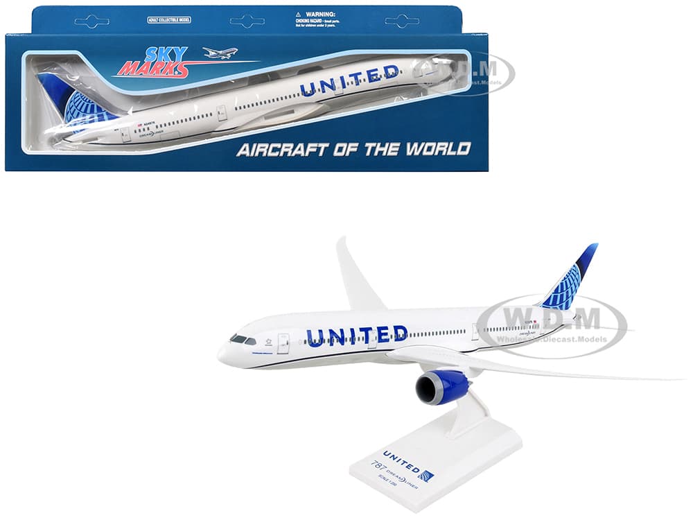 Boeing 787-9 Dreamliner Commercial Aircraft "United Airlines" (N24976) White with Blue Tail (Snap-Fit) 1/200 Plastic Model by Skymarks