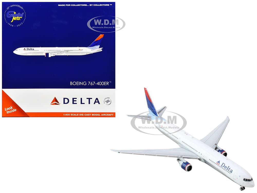 Boeing 767-400ER Commercial Aircraft "Delta Air Lines" (N829MH) White with Red and Blue Tail 1/400 Diecast Model Airplane by GeminiJets